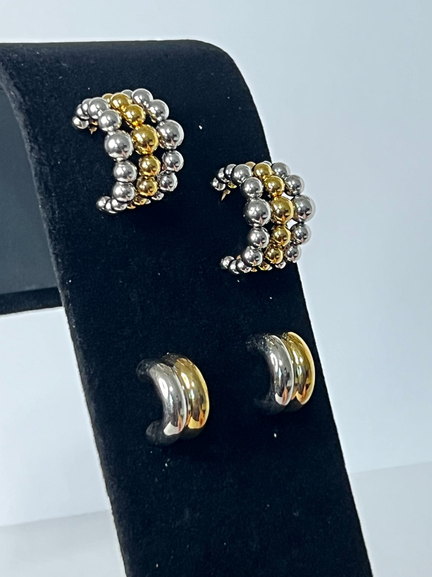 Dual tone
