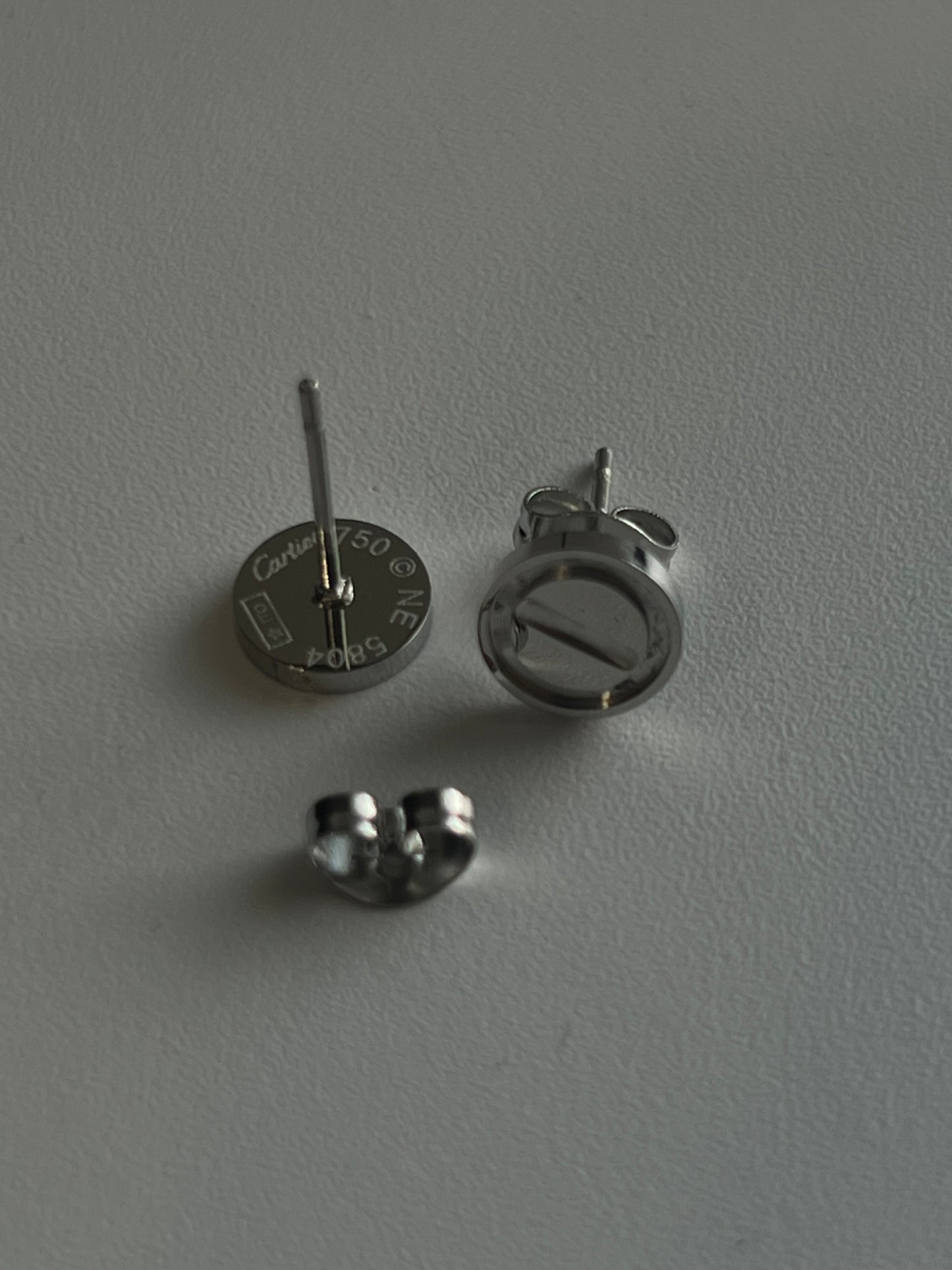 Love Studs