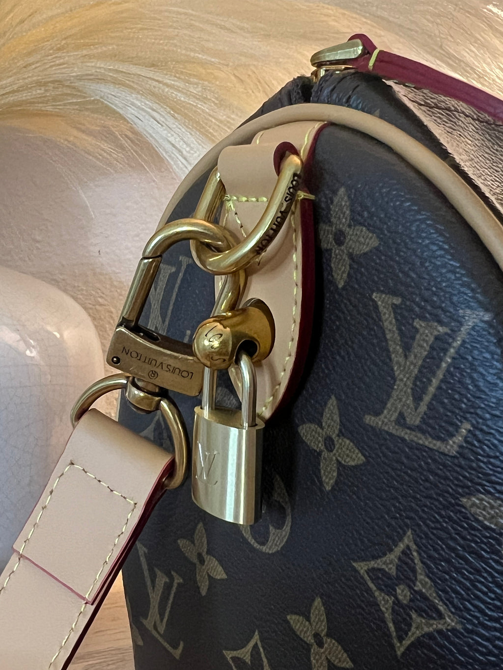 Monogram 25